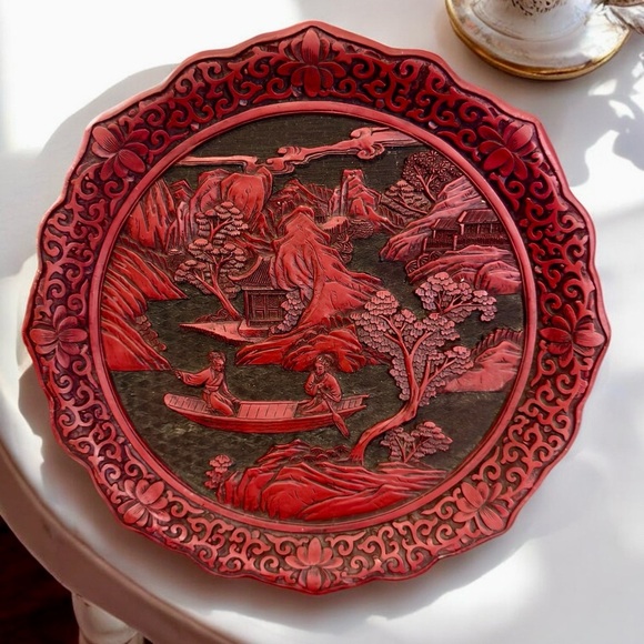 Antique Chinese Hand Carved Cinnabar Lacquer Scalloped Plate - Picture 6 of 11